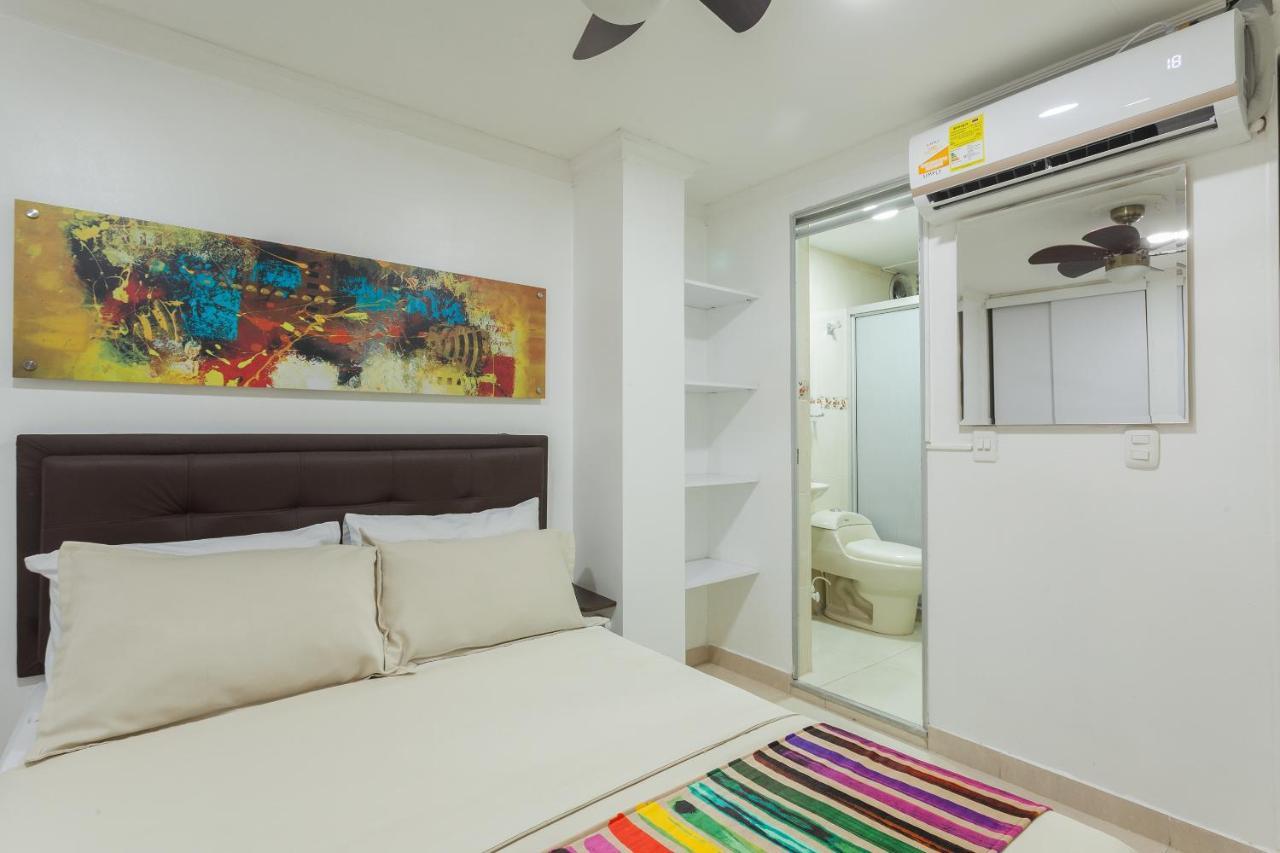 Apartamentos Amoblados Jg De La 70 メデジン エクステリア 写真